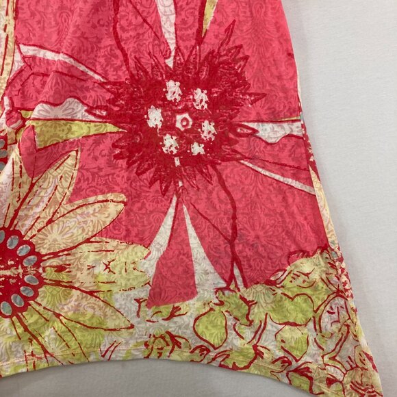 Lulu-B medium Colorful Floral Shark-Bite Hem Stretch Short Sleeve Knit Blouse - Picture 7 of 12